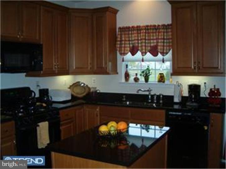 4 Springfield Avenue Berlin, NJ 08009 - Photo 8 of 25 Kitchen