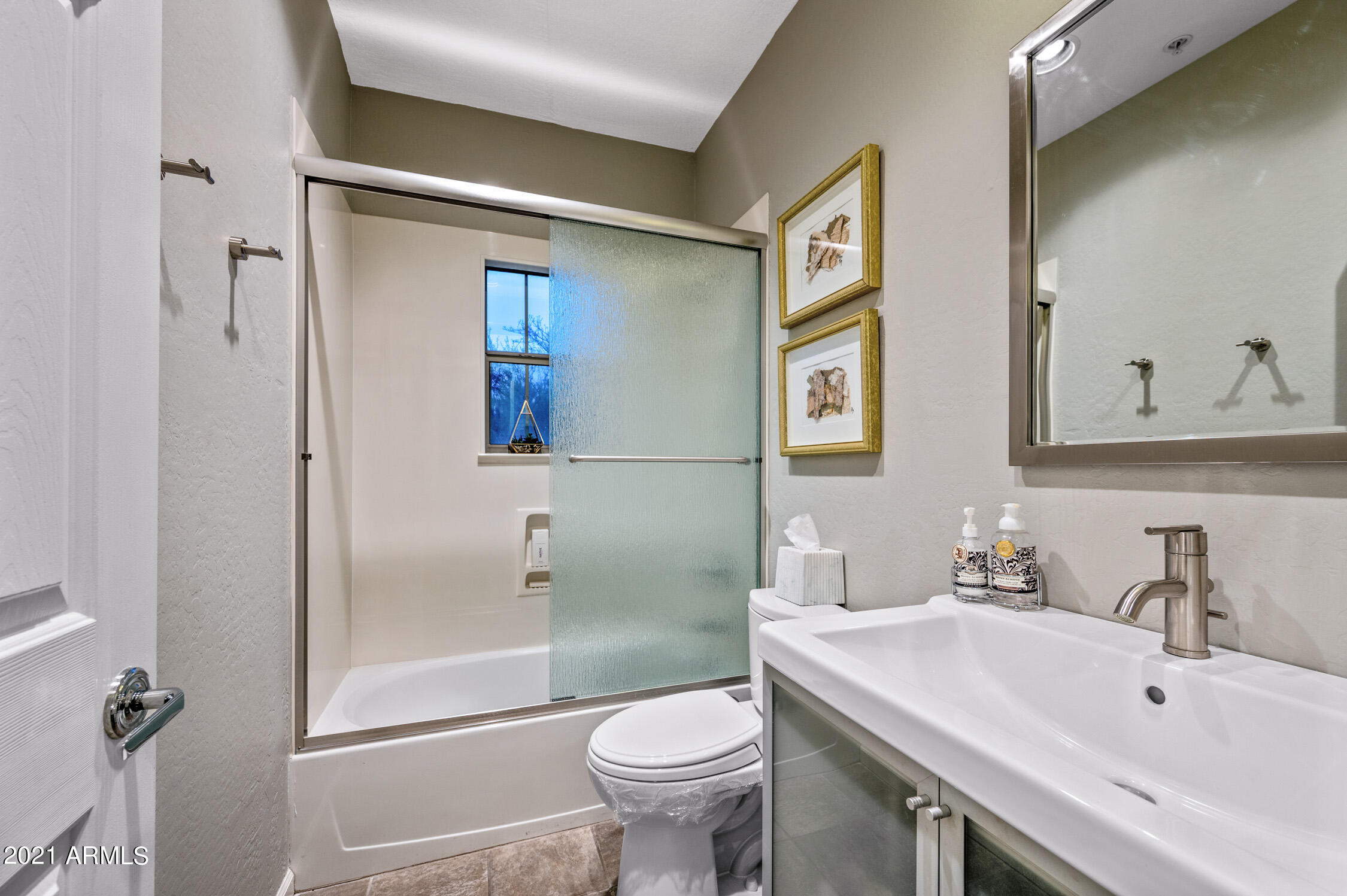 3935 East Rough Rider Road, Unit 1077 Phoenix, AZ 85050 - Photo 15 of 35 ocupix-3935ERRR1077-25