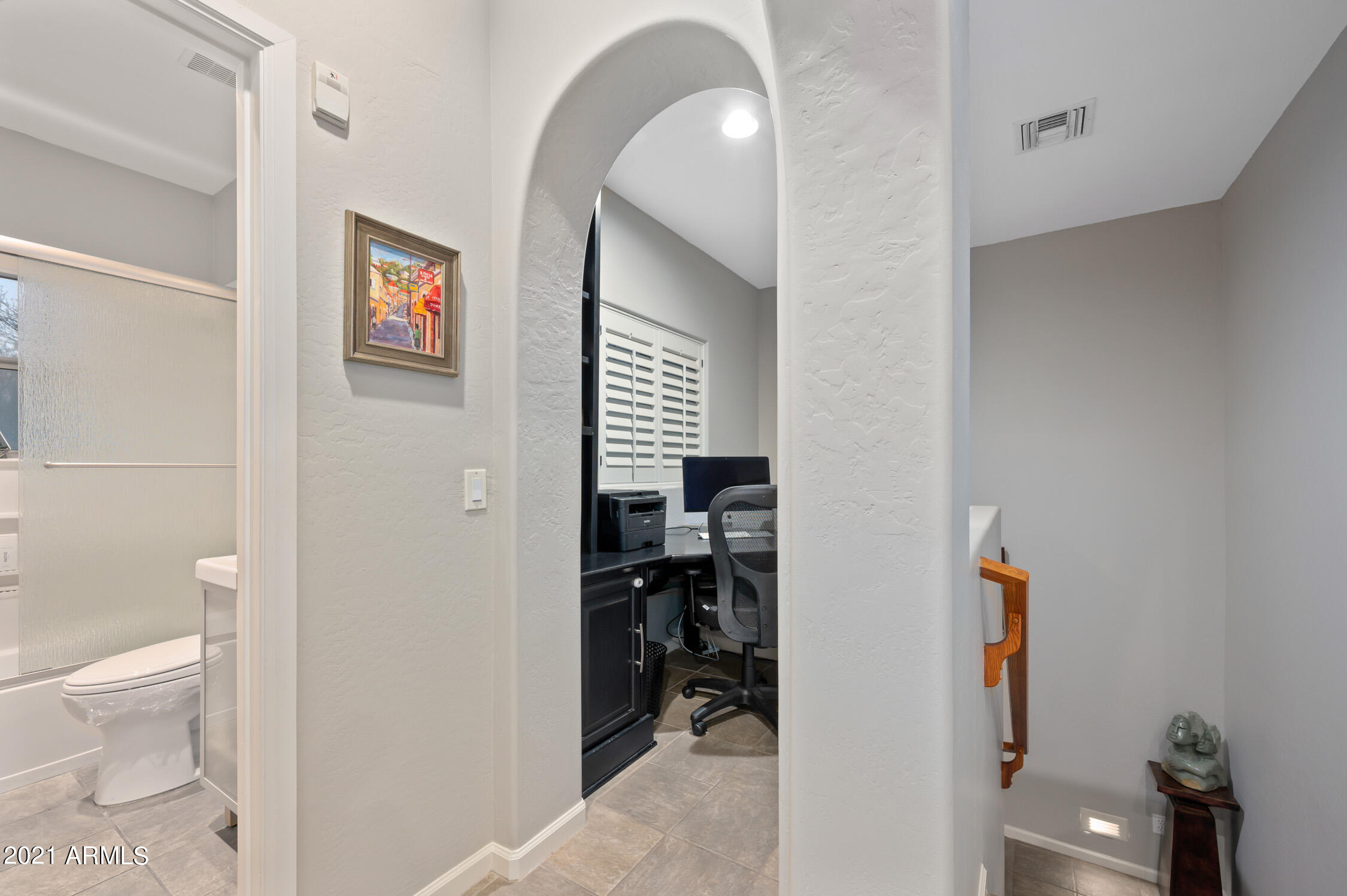 3935 East Rough Rider Road, Unit 1077 Phoenix, AZ 85050 - Photo 3 of 35 ocupix-3935ERRR1077-24