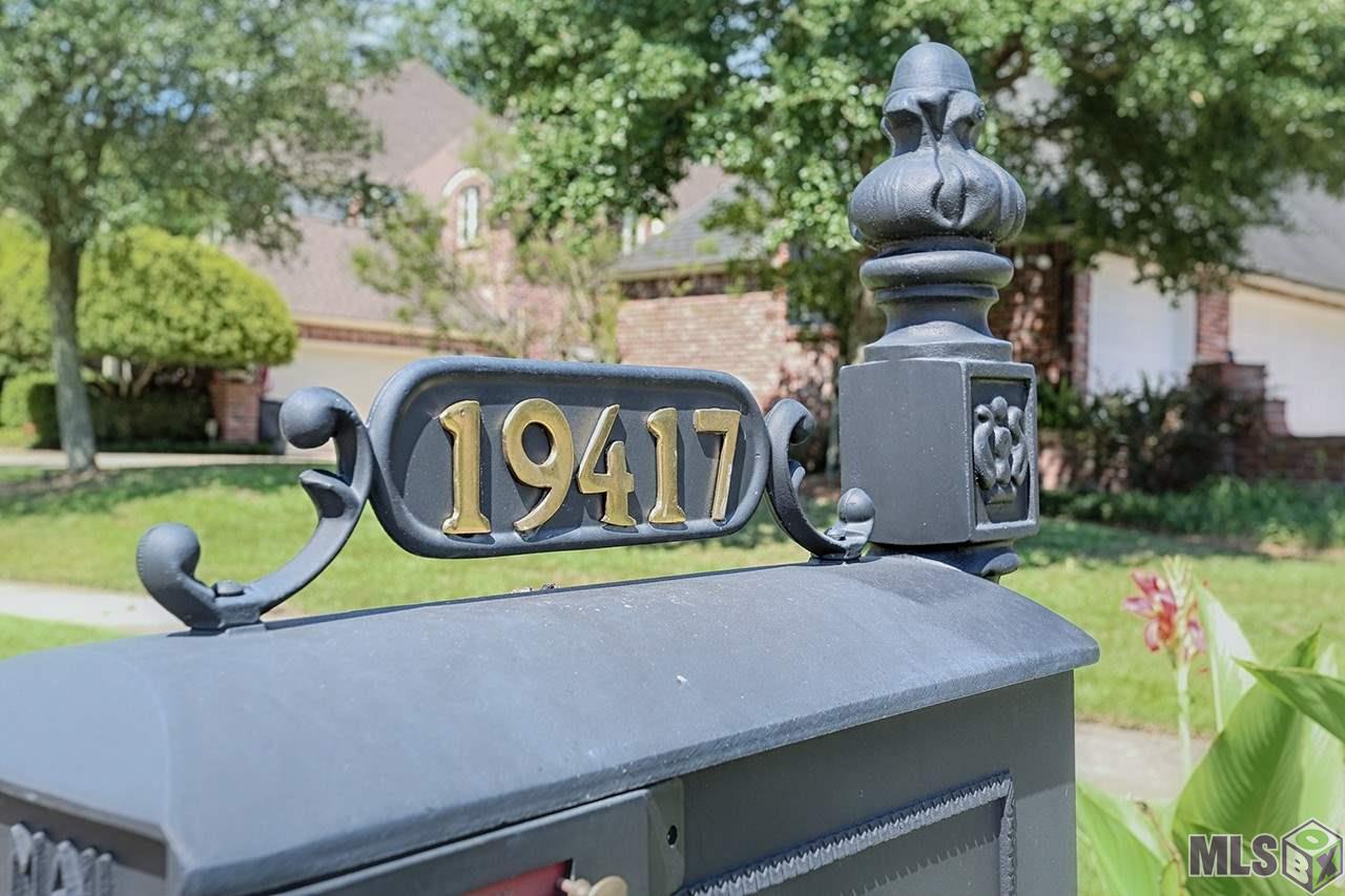 19417 Point O' Woods Court Baton Rouge, LA 70809 - Photo 4 of 36