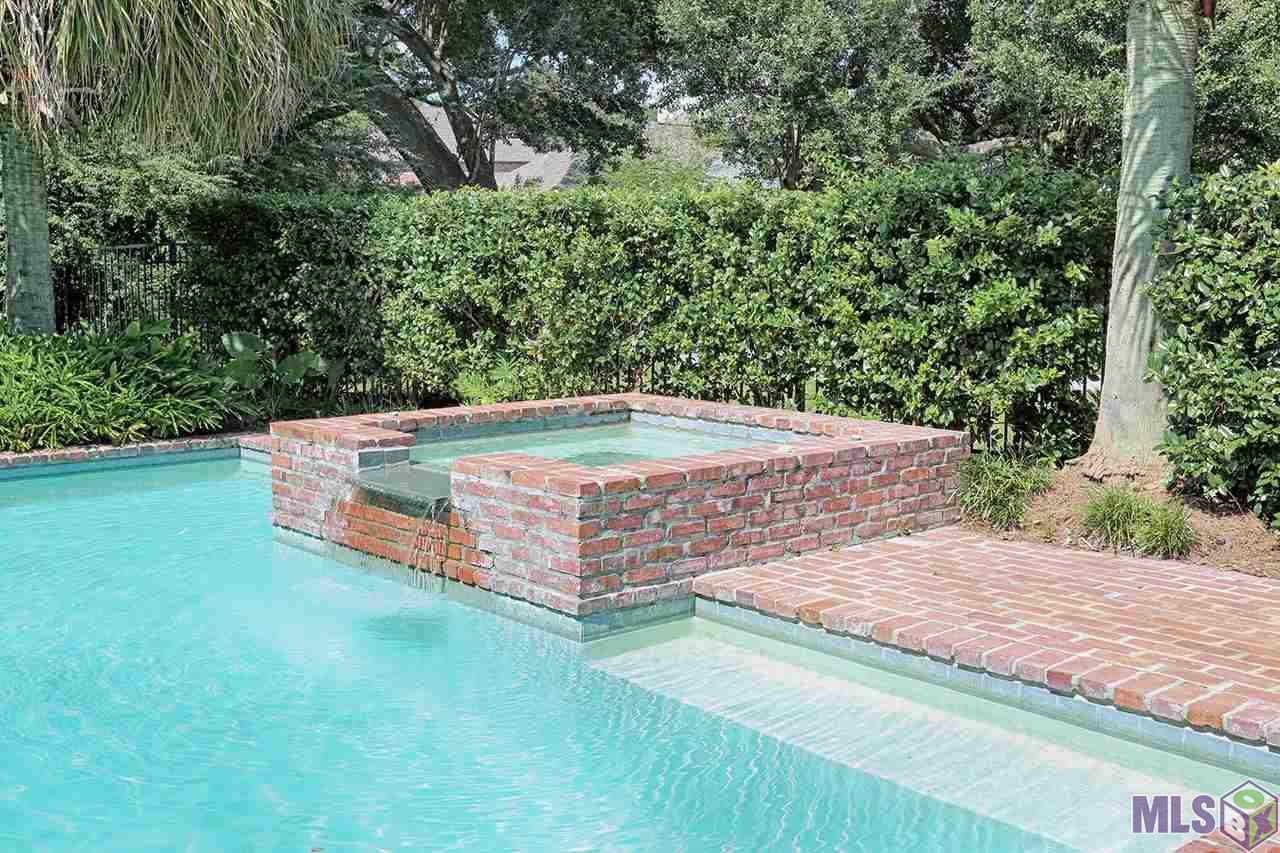 19417 Point O' Woods Court Baton Rouge, LA 70809 - Photo 10 of 36