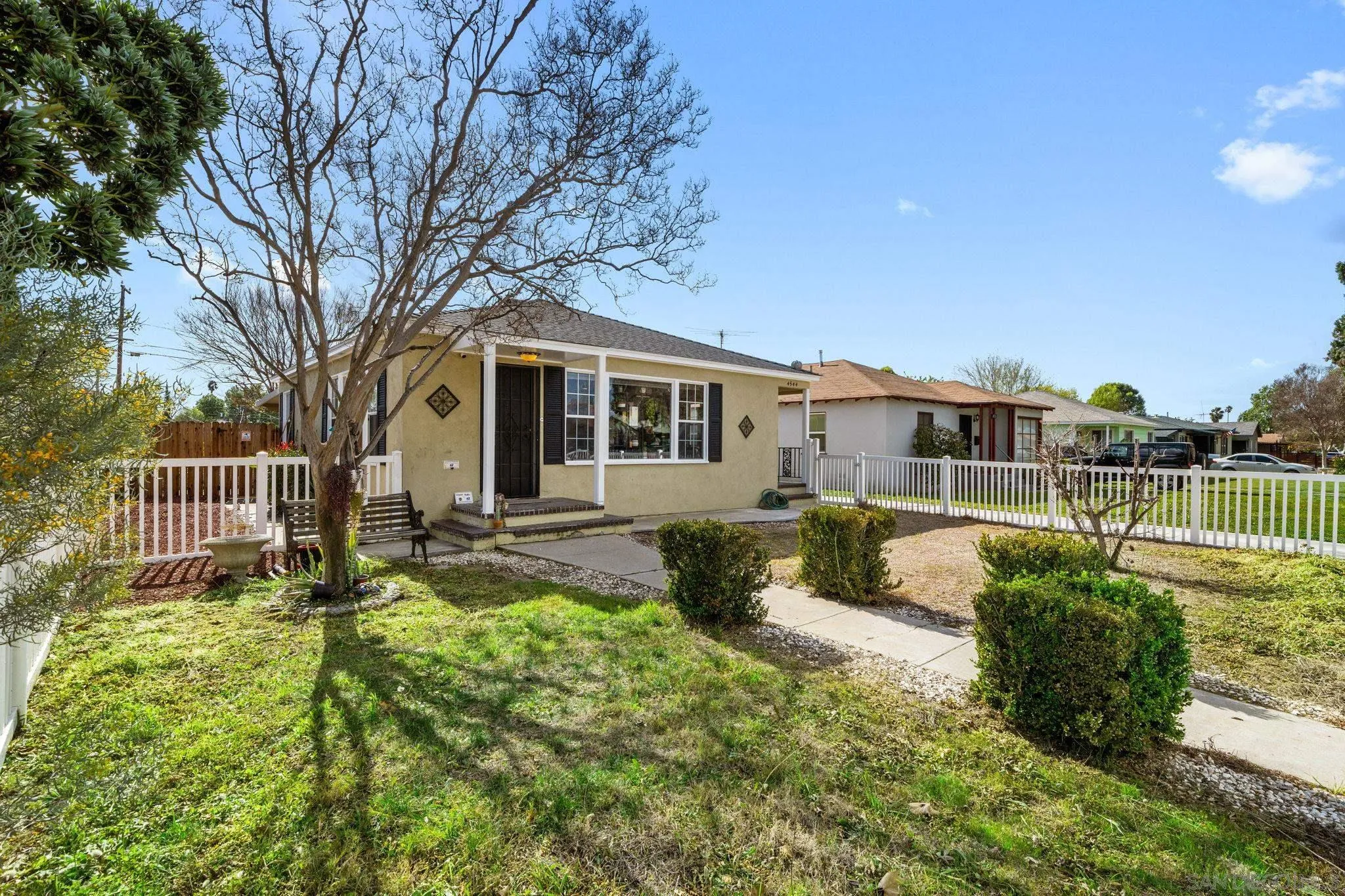 4544 Edgewood Place Riverside, CA 92506 - Photo 26 of 29 a front view of a house with garden