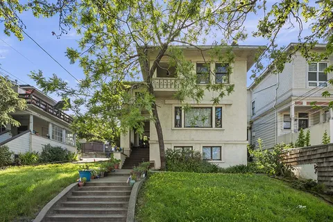 $650,000 | 326-328 Athol Avenue, Oakland, CA 94606