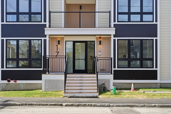 $774,900 | 17 Holmes Street, Unit 101, Quincy, MA 02171