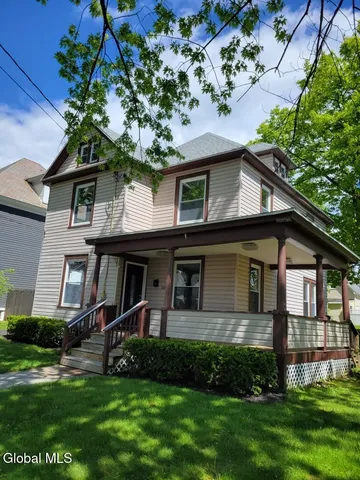 $2,800 | 206 Catherine Street, Scotia, NY 12302