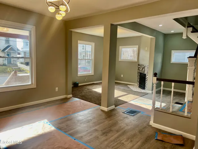 $2,800 | 206 Catherine Street, Scotia, NY 12302