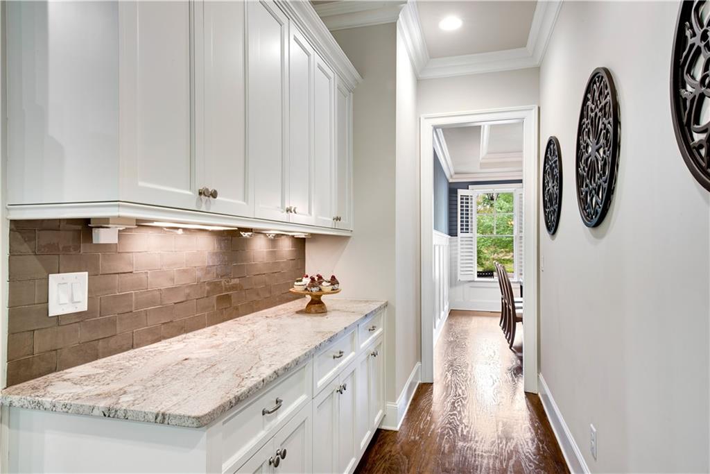 3859 Cochran Lake Road Marietta, GA 30062 - Photo 13 of 73 Gallery Image 13