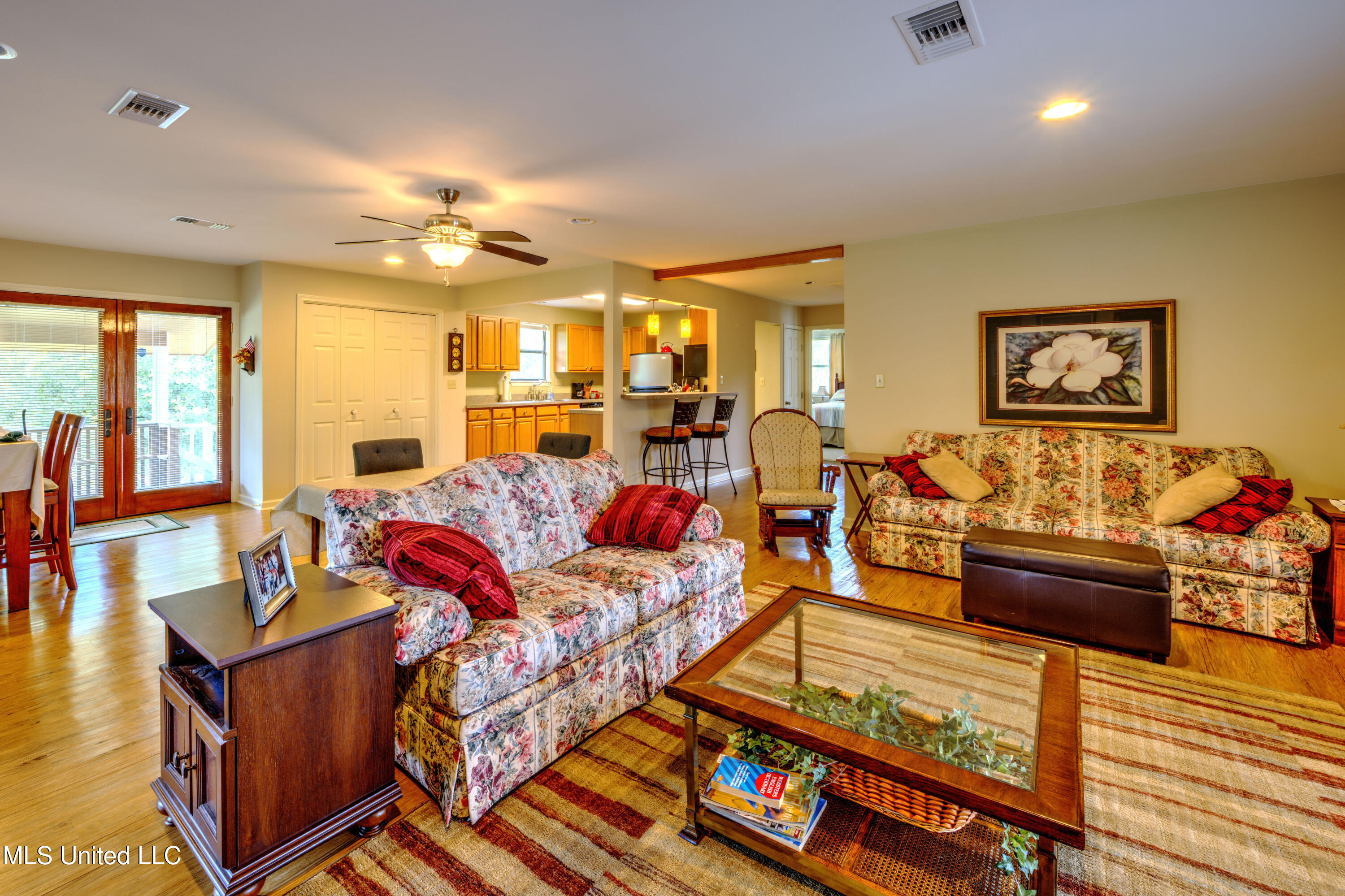 39 Harrison Road Bay St. Louis, MS 39520 - Photo 2 of 30 39h5