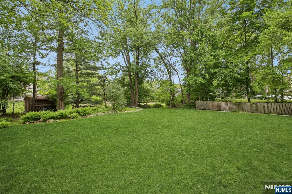 32 Addison Place Ramsey, NJ 07446 - Photo 28 of 31