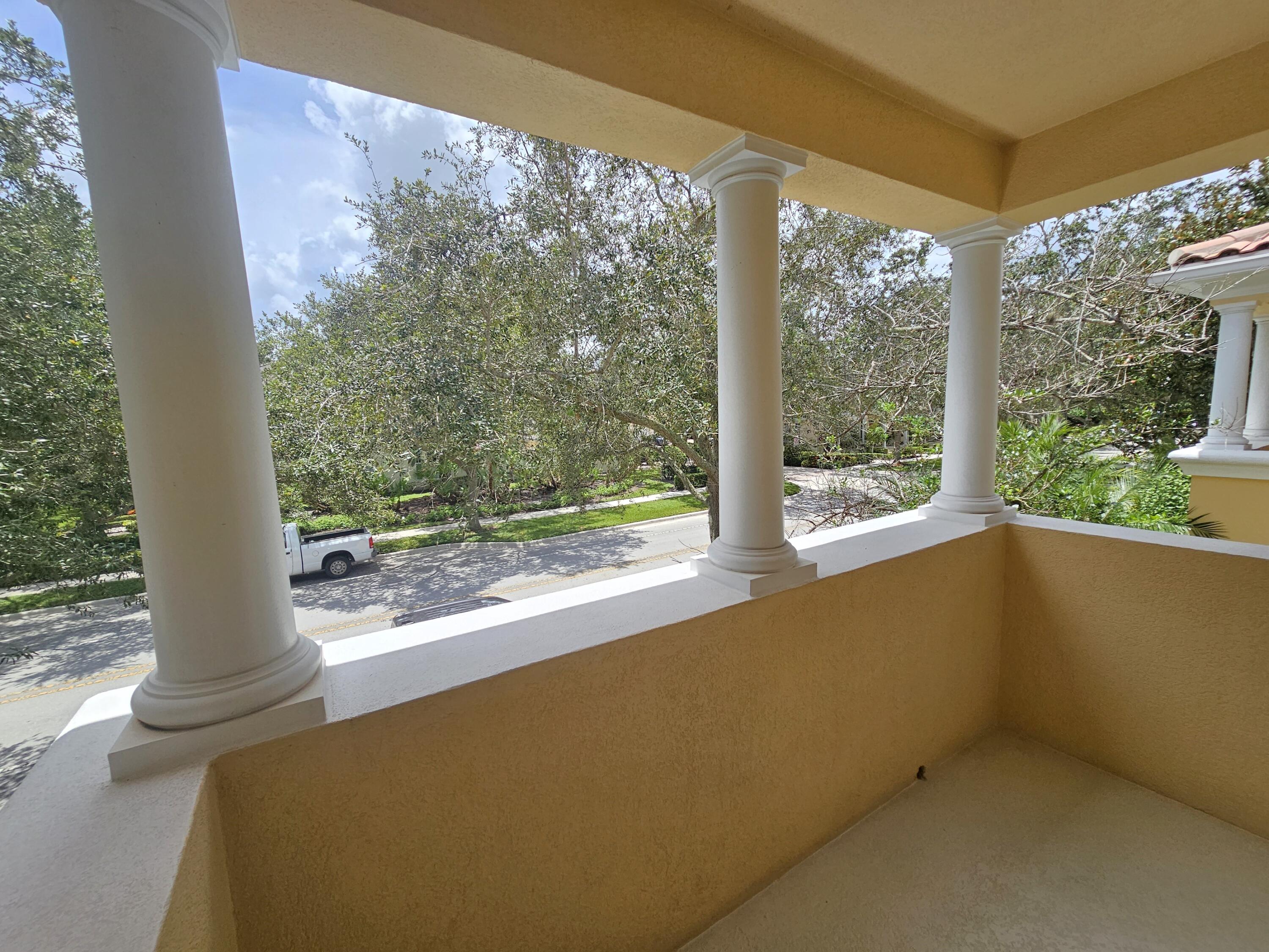 1935 Frederick Small Road Jupiter, FL 33458 - Photo 22 of 27 1000002304