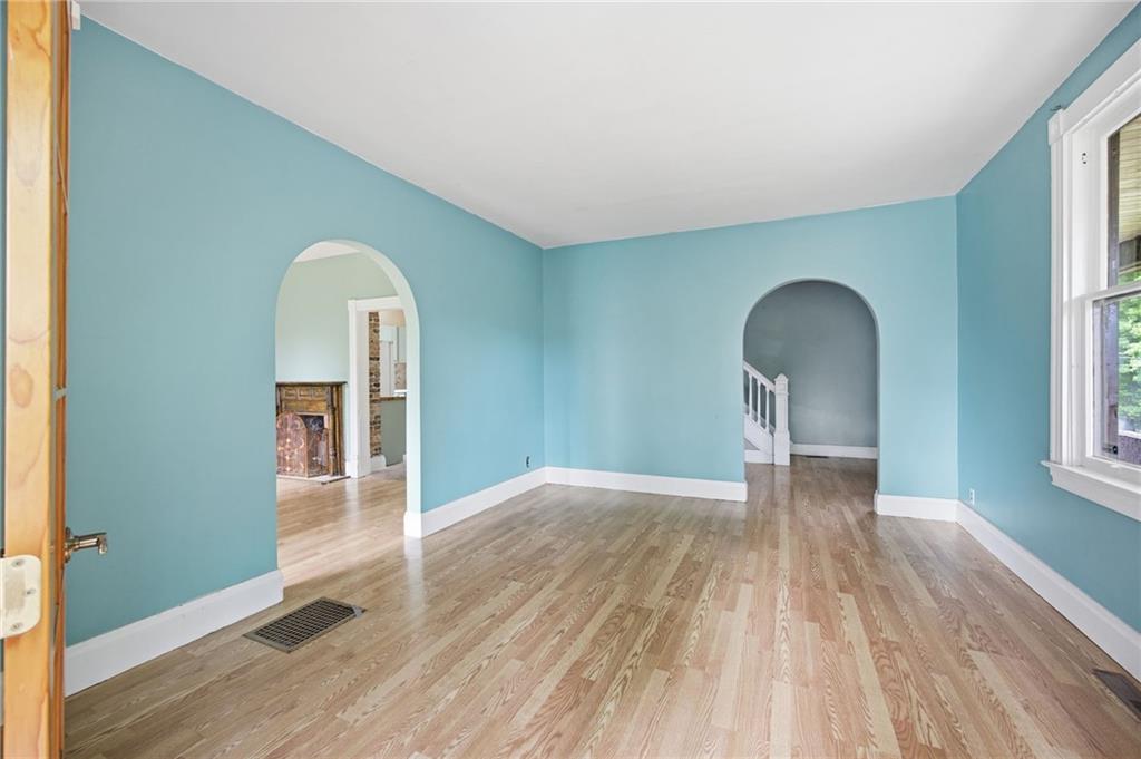 989 Brownstown Road Irwin, PA 15642 - Photo 11 of 26