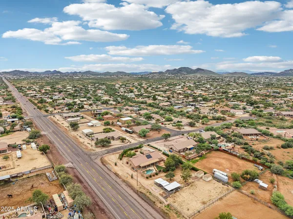 $940,000 | 512 East Jordon Lane, Phoenix, AZ 85086