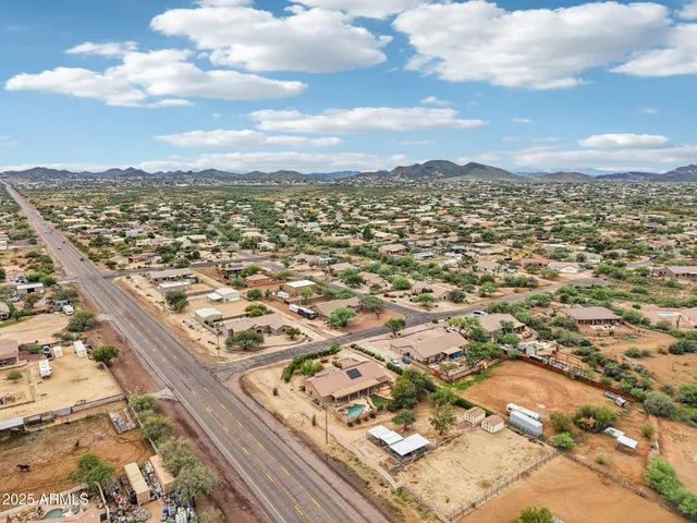 $975,000 | 512 East Jordon Lane, Phoenix, AZ 85086