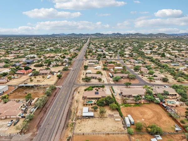 $940,000 | 512 East Jordon Lane, Phoenix, AZ 85086