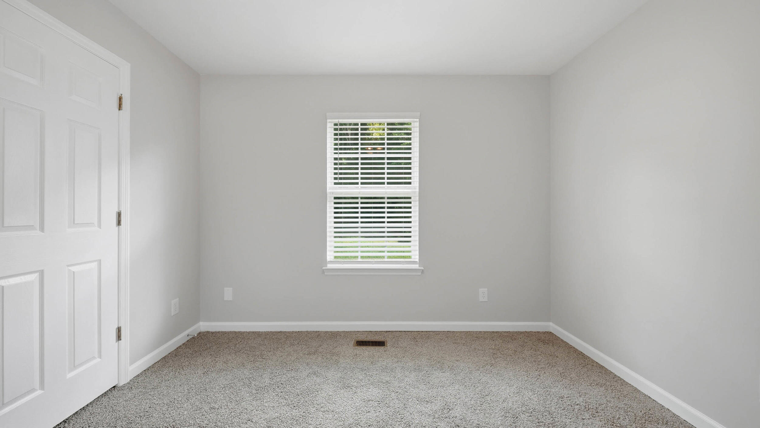 205 Pinewood Drive Rock Spring, GA 30739 - Photo 21 of 31 205 pinewood dr-21