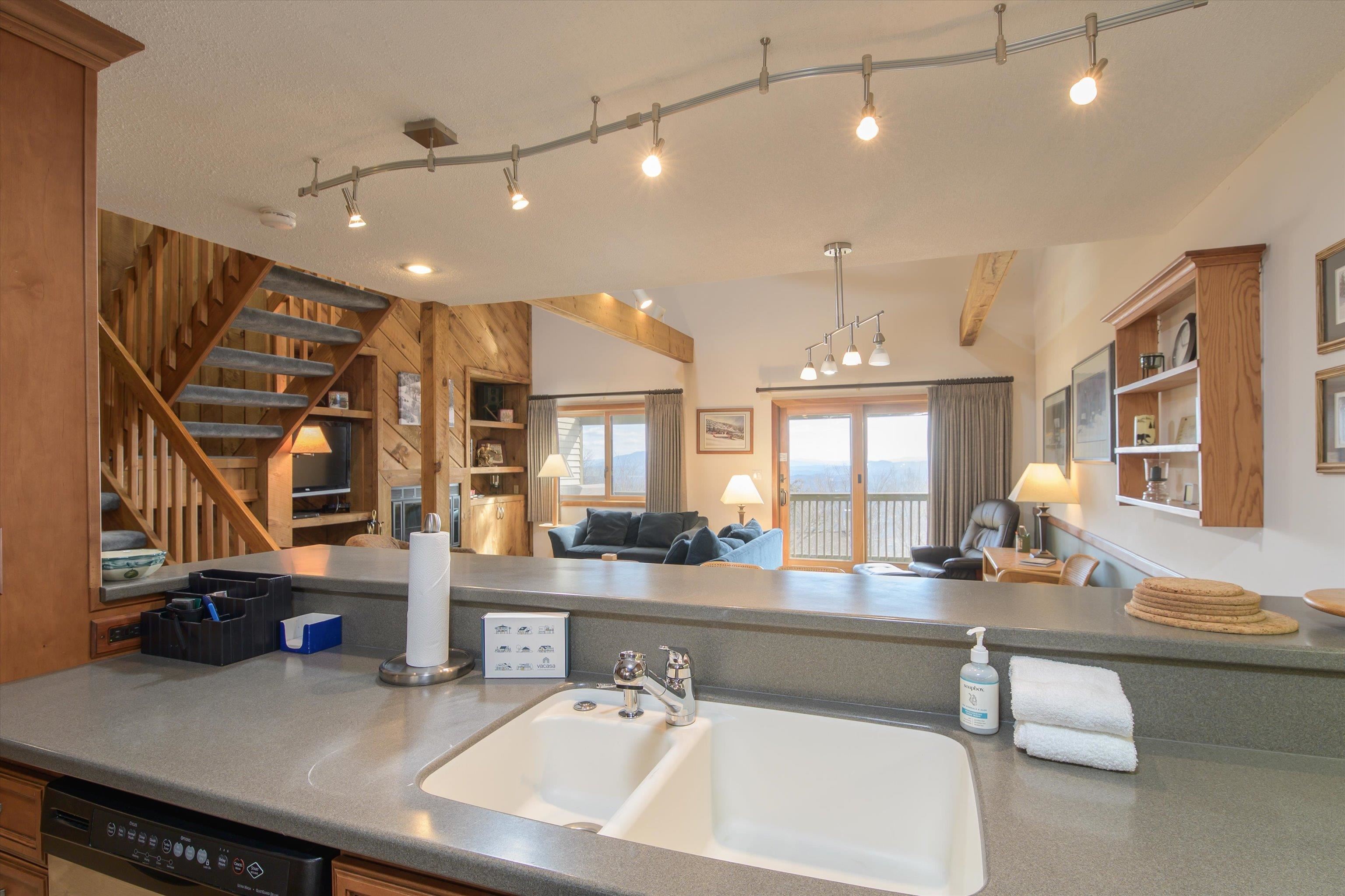 320 Okemo Trailside Extension, Unit 36E Ludlow, VT 05149 - Photo 13 of 42