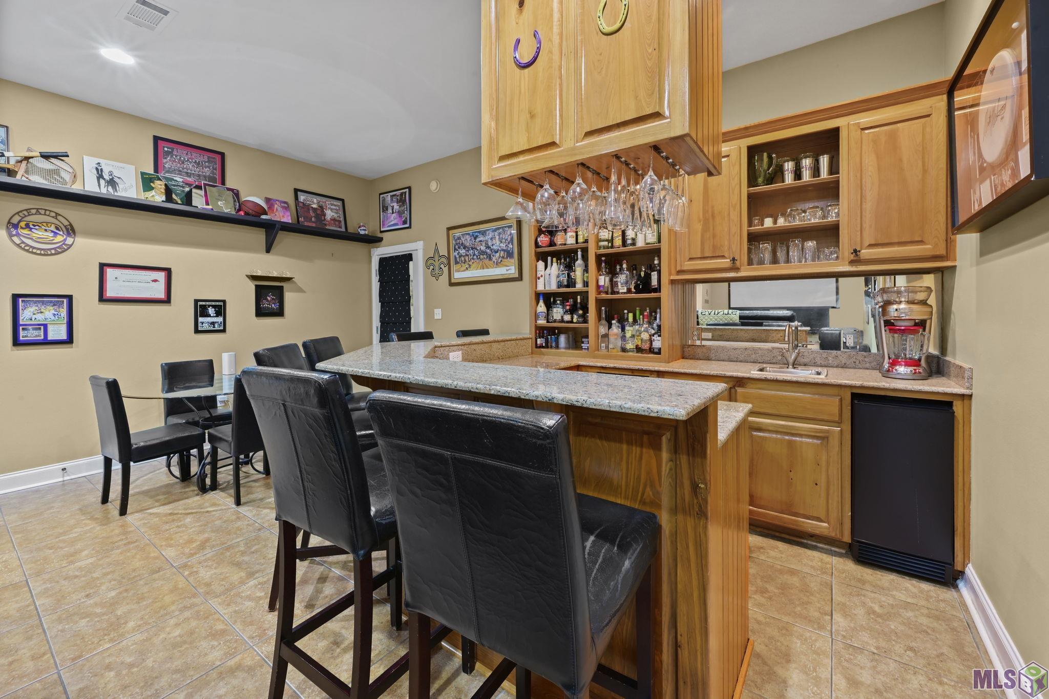 2817 Laurel Estates Court Baton Rouge, LA 70820 - Photo 4 of 39
