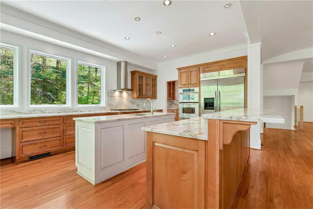 6960 Riverside Drive Atlanta, GA 30328 - Photo 12 of 53