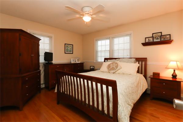 46 Sonning Road Beverly, MA 01915 - Photo 11 of 29 Gallery Image 11