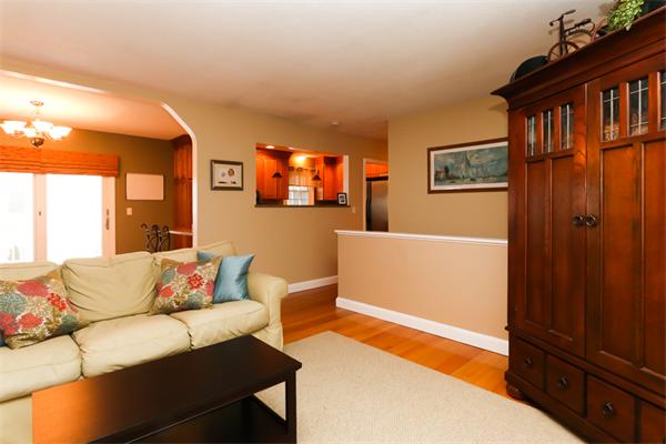 46 Sonning Road Beverly, MA 01915 - Photo 9 of 29 Gallery Image 9