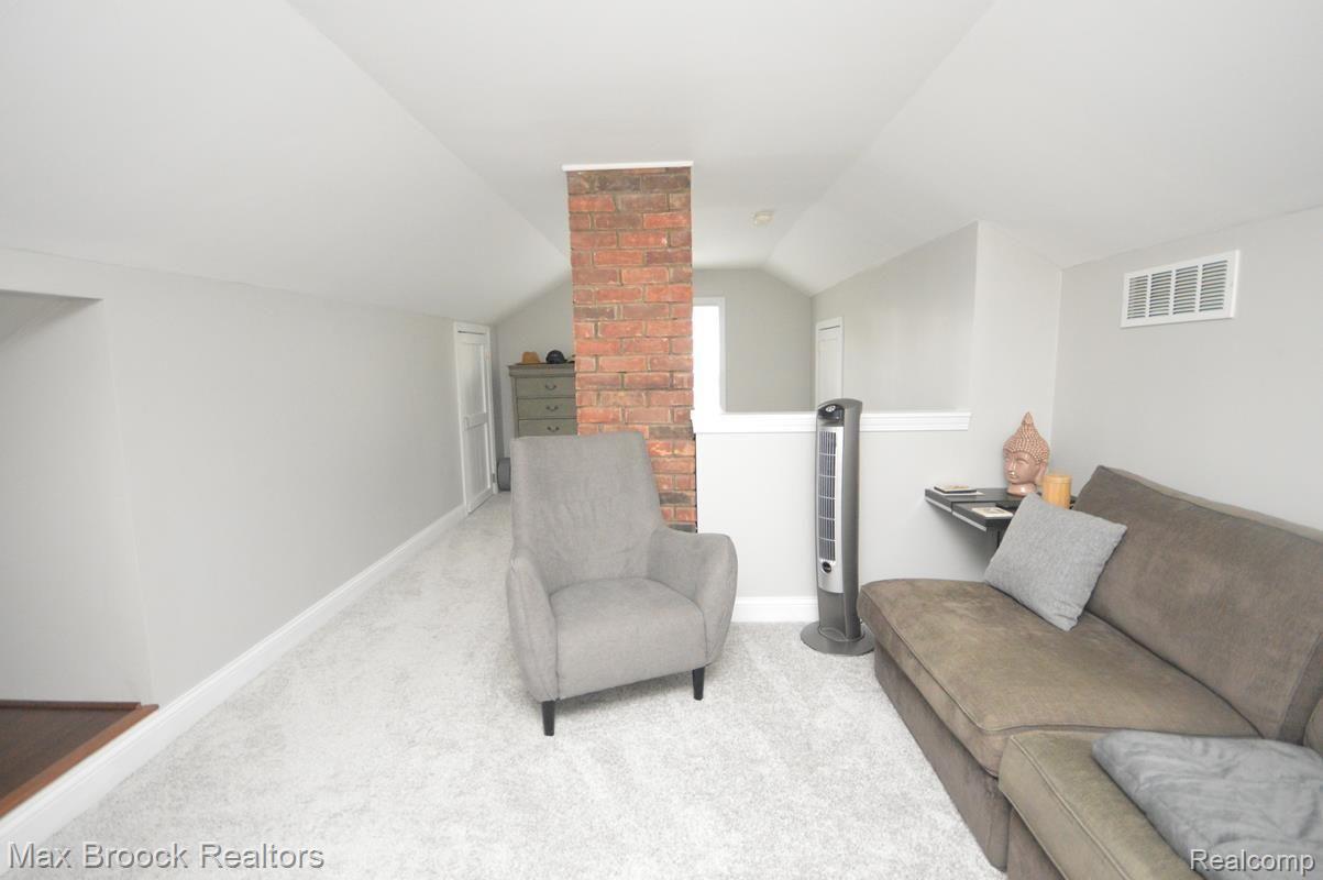 1259 Harvard Road Berkley, MI 48072 - Photo 13 of 20 DSC_0050.jpg