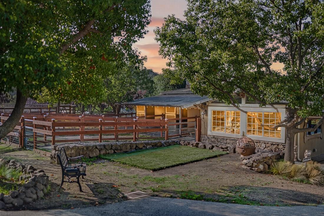 3970 Leavesley Road Gilroy, CA 95020 - Photo 14 of 52