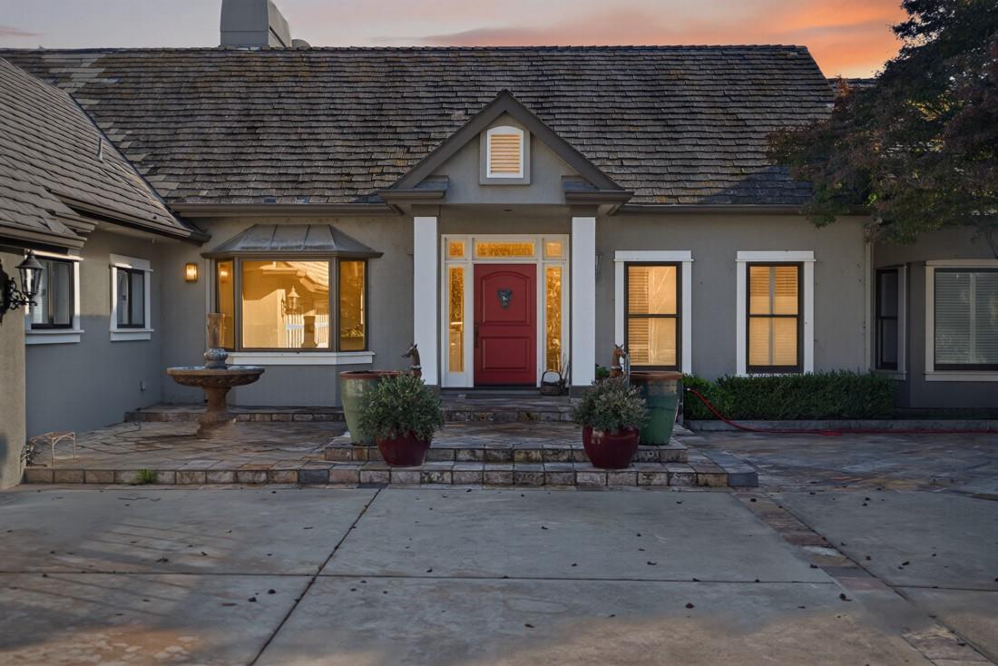 3970 Leavesley Road Gilroy, CA 95020 - Photo 6 of 52