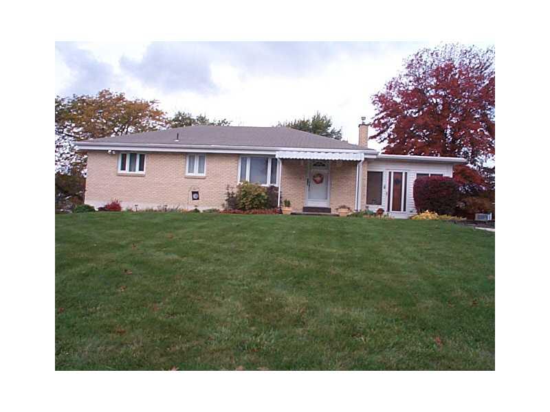 124 Starling Drive McKees Rocks, PA 15136 - Photo 1 of 15 Exterior Front.