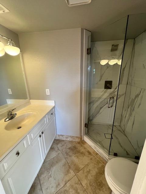 8189 Thames Boulevard, Unit D Boca Raton, FL 33433 - Photo 10 of 13 Second bathroom