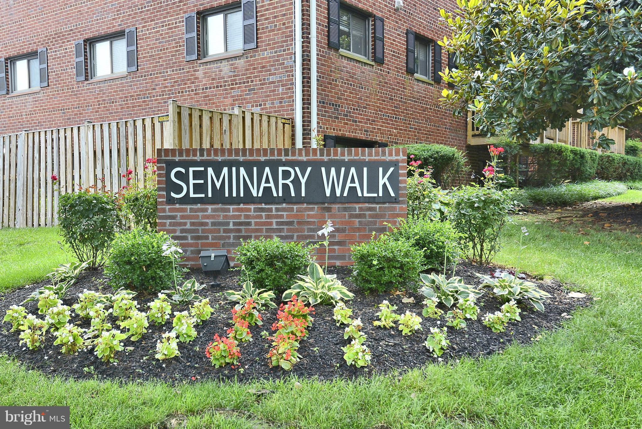 203 Skyhill Road, Unit 7 Alexandria, VA 22314 - Photo 16 of 20 Community