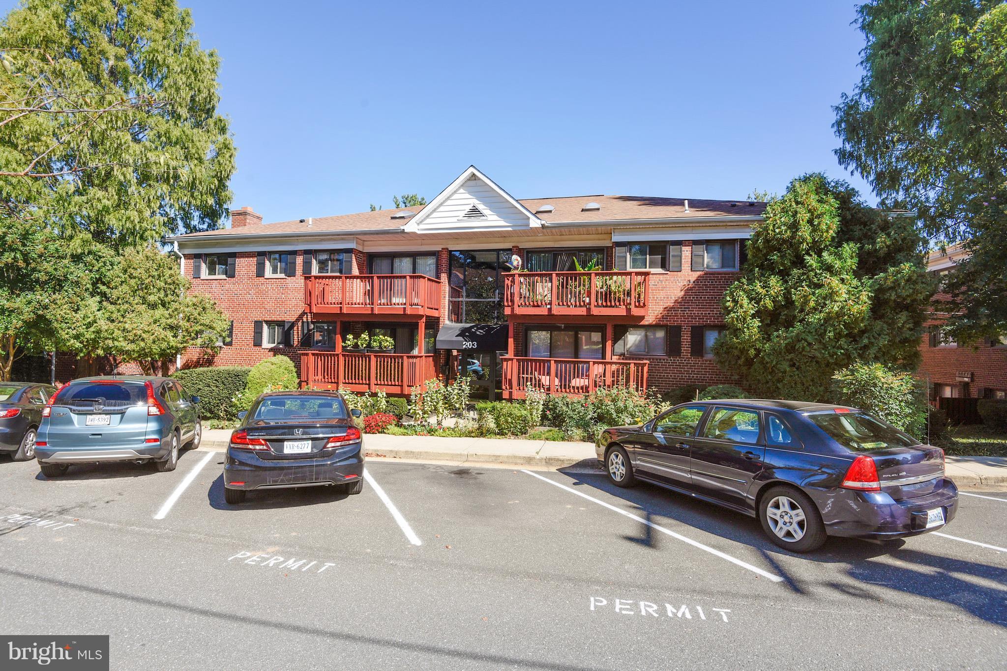 203 Skyhill Road, Unit 7 Alexandria, VA 22314 - Photo 18 of 20 View