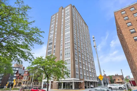 $249,900 | 1707 North Prospect Avenue, Unit 4A, Milwaukee, WI 53202