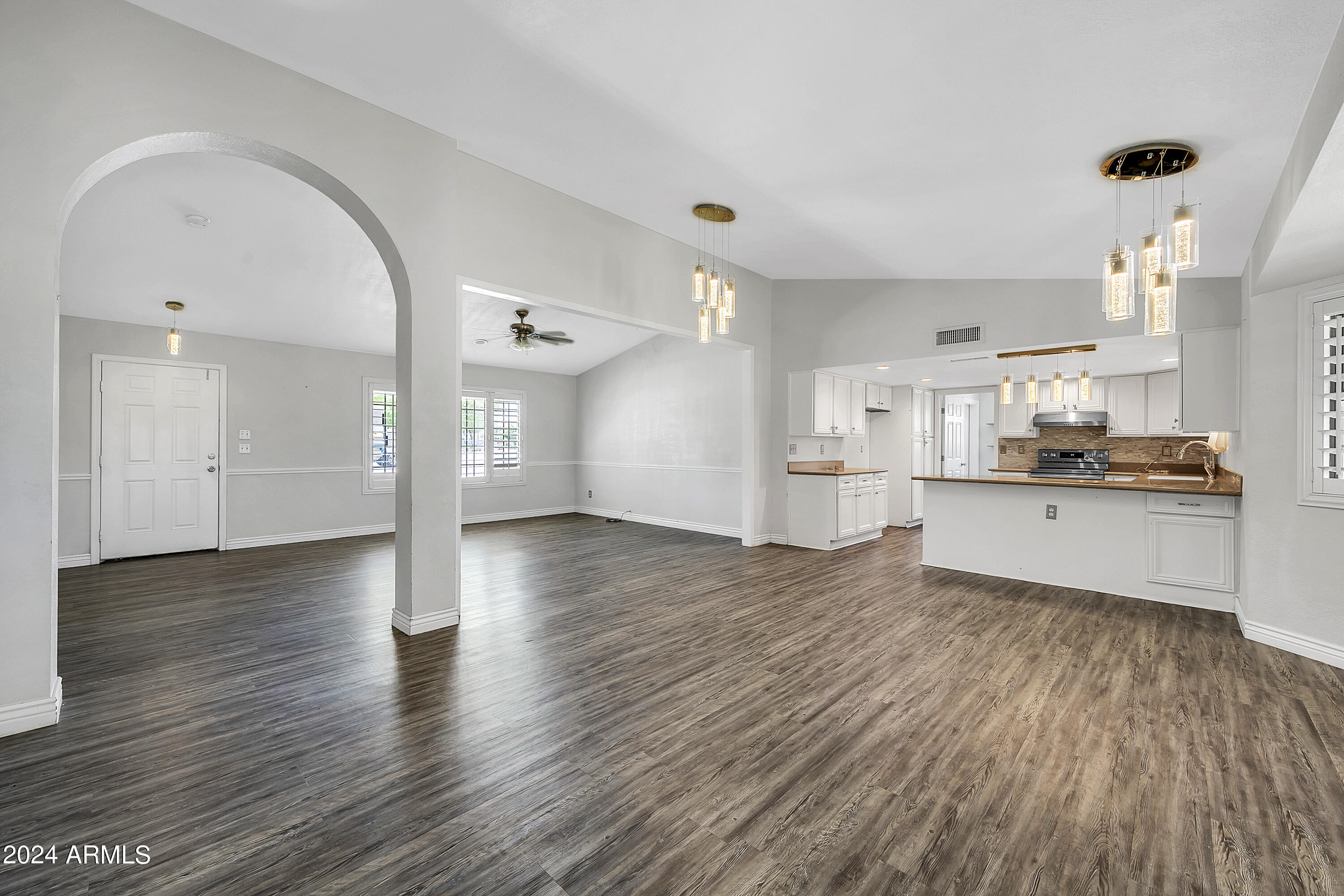 21406 South Greenfield Road Gilbert, AZ 85298 - Photo 14 of 49 Kitchen