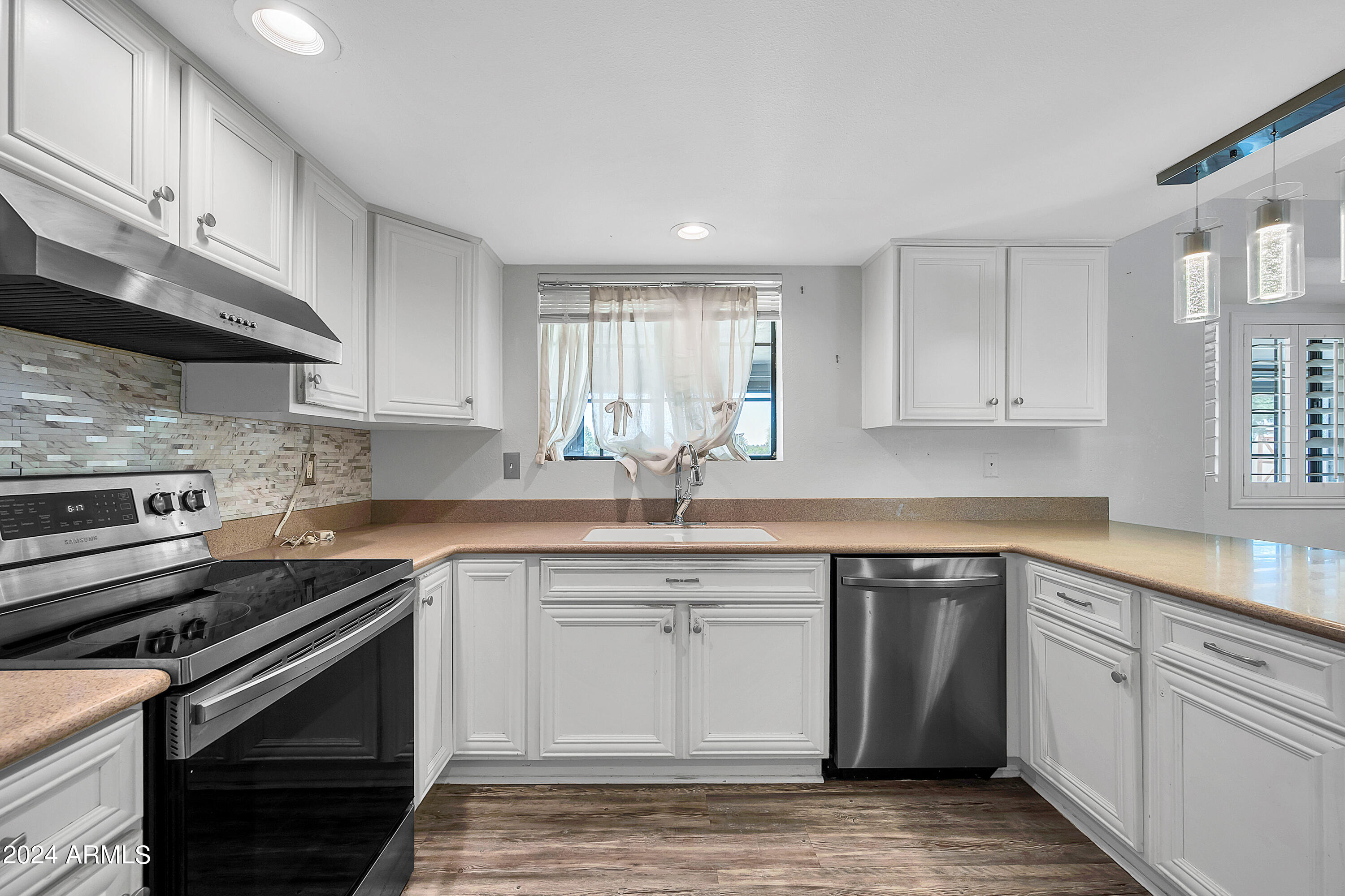 21406 South Greenfield Road Gilbert, AZ 85298 - Photo 16 of 49 Kitchen