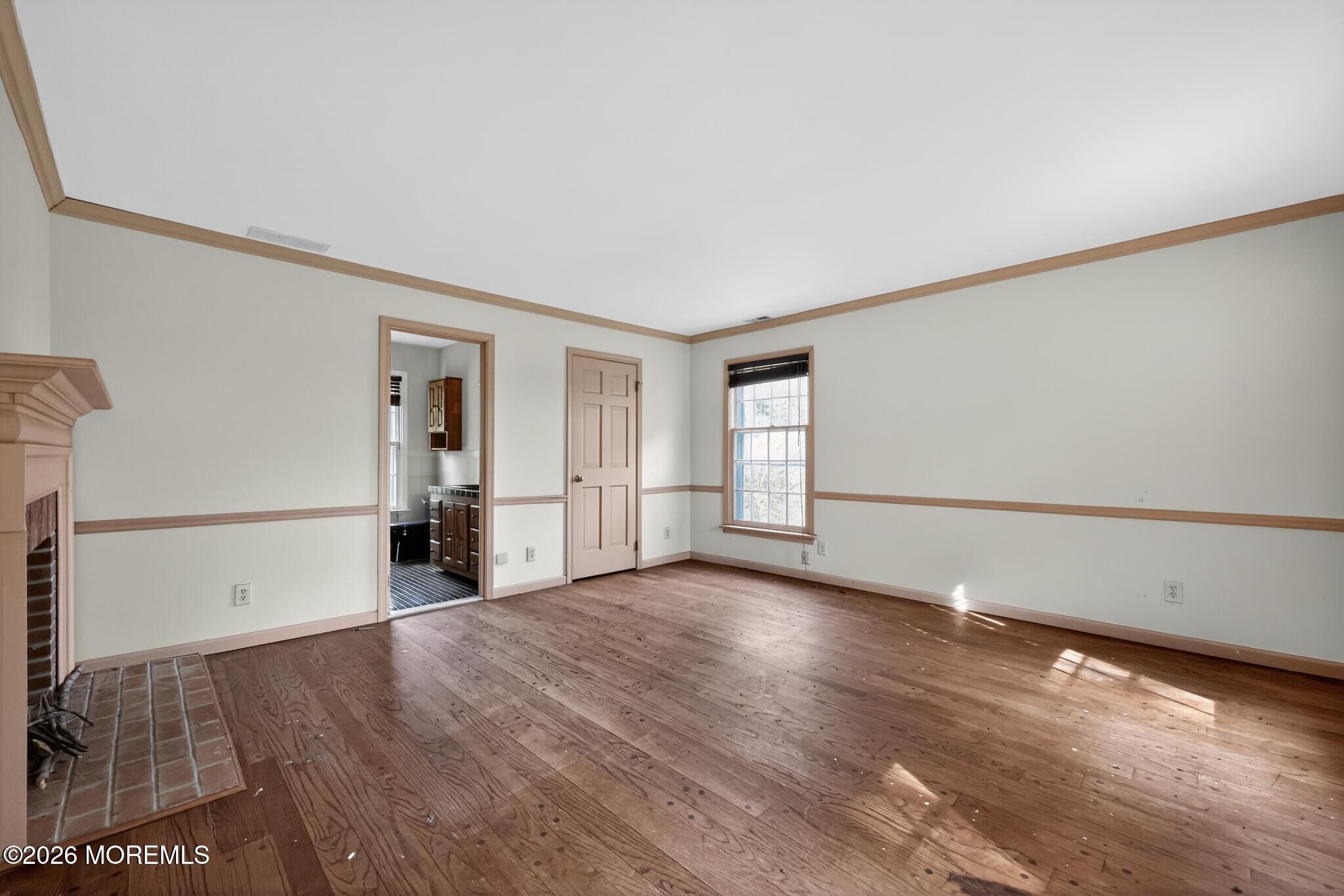 189 Province Line Road Allentown, NJ 08501 - Photo 34 of 40 29_189_Province_Line_Rd-Bedroom-9909