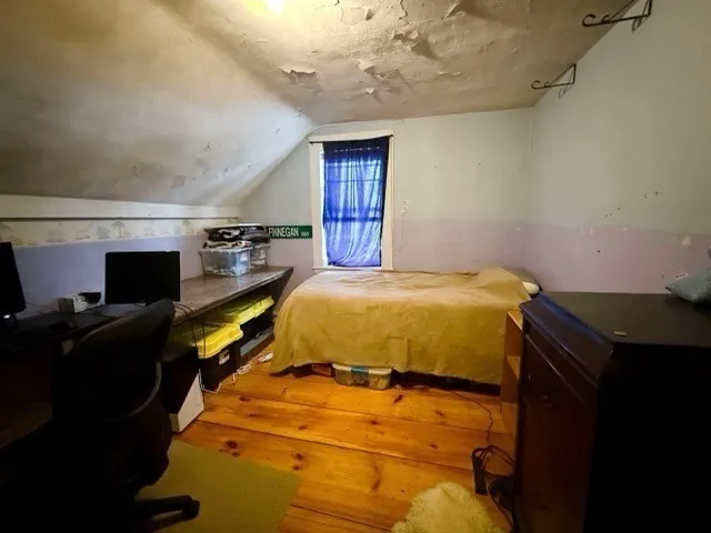 $515,000 | 118 Elm Street, Amesbury, MA 01913