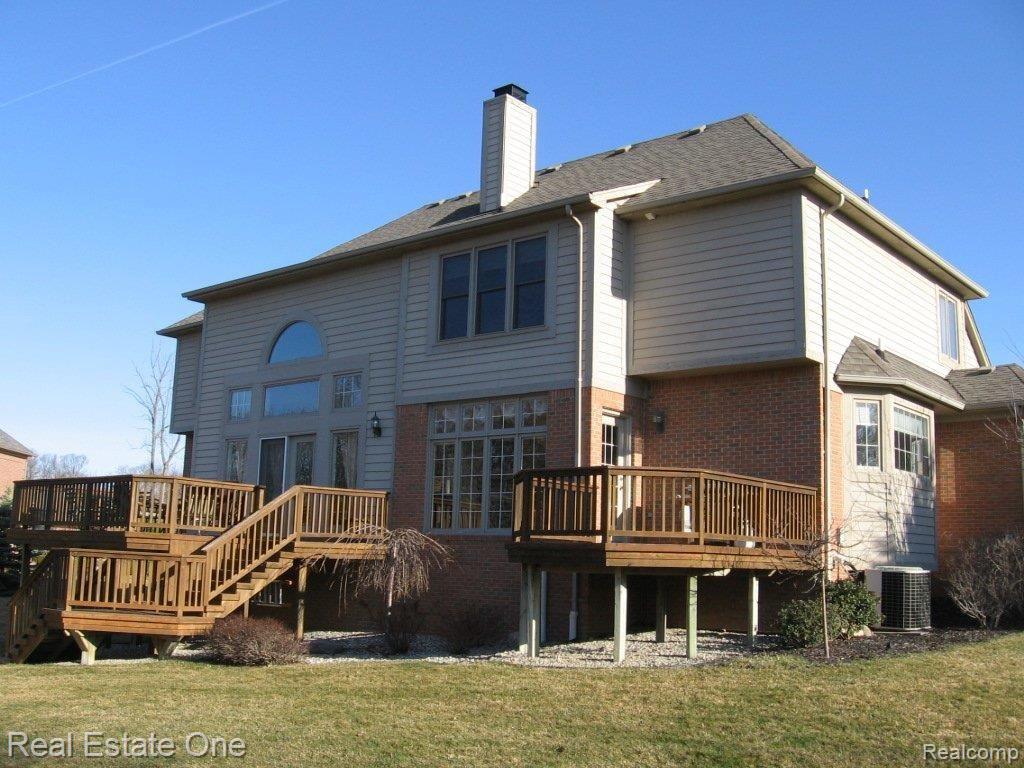 99 Fieldway Court Rochester, MI 48306 - Photo 3 of 19 99 Fieldway Ct.