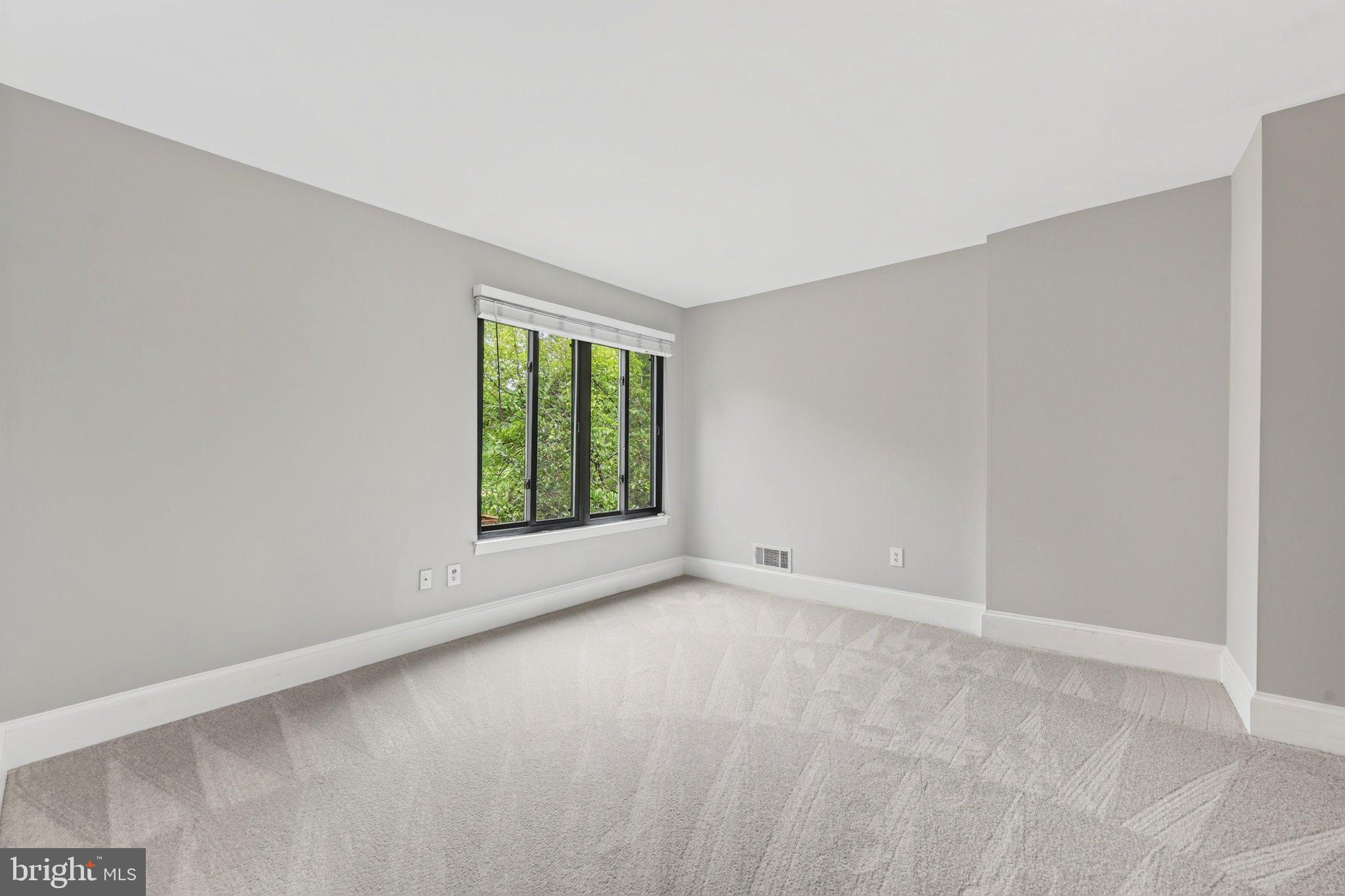 1427 Green Run Lane Reston, VA 20190 - Photo 32 of 44 3rd bedroom, new carpet