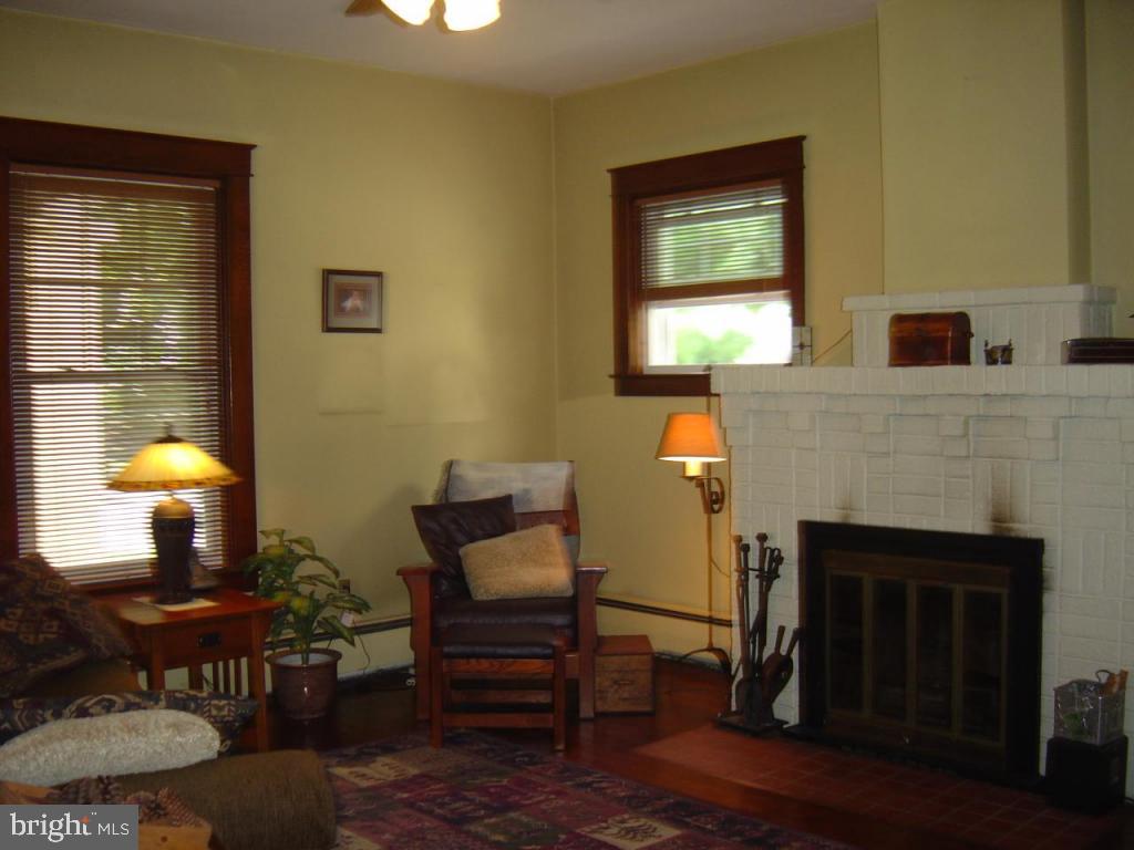 330 South Broad Street Lititz, PA 17543 - Photo 8 of 16