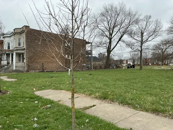 $10,000 | 5922 South Emerald Avenue, Chicago, IL 60621
