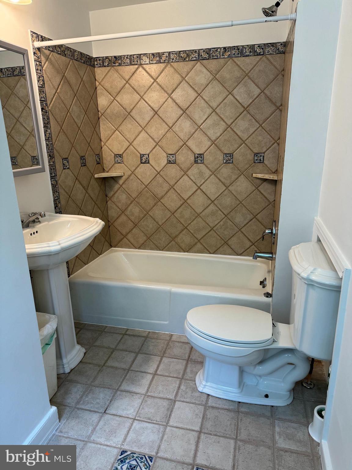 553 Worthington Road Chester Springs, PA 19425 - Photo 15 of 33 a bathroom with a toilet a sink and a shower