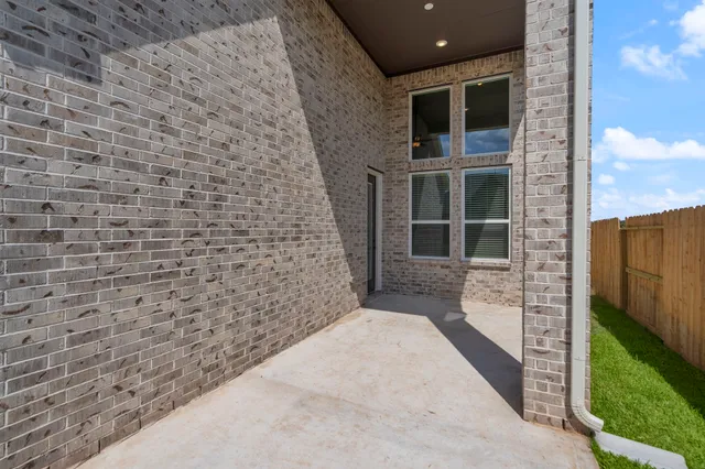 $489,990 | 1215 Luna Drive, Missouri City, TX 77459