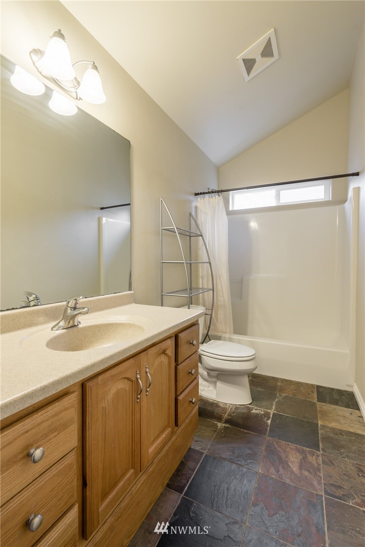 1489 Roma Road Bellingham, WA 98226 - Photo 3 of 25