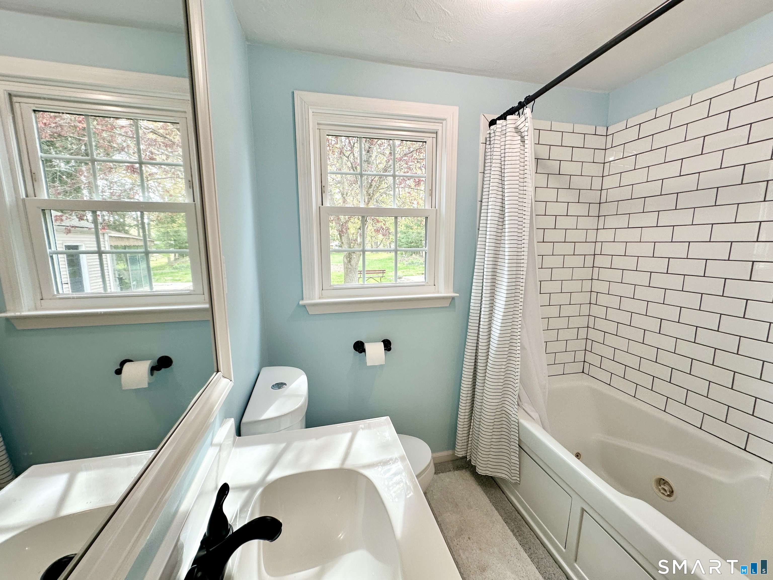 220 South Elm Street Windsor Locks, CT 06096 - Photo 12 of 27
