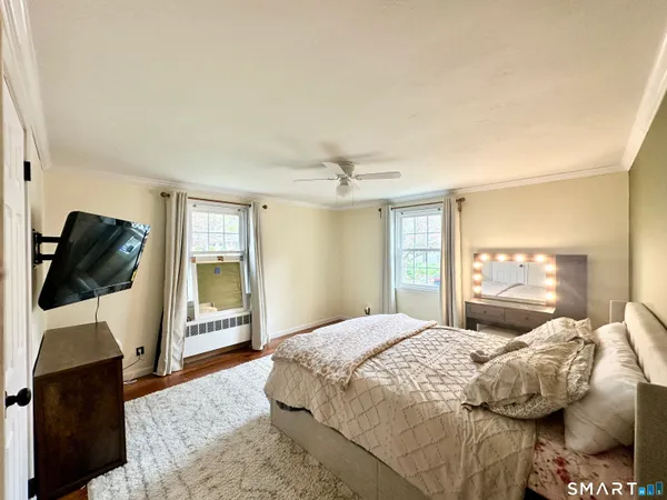 $339,900 | 220 South Elm Street, Windsor Locks, CT 06096
