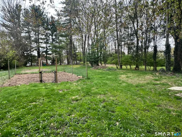 $339,900 | 220 South Elm Street, Windsor Locks, CT 06096