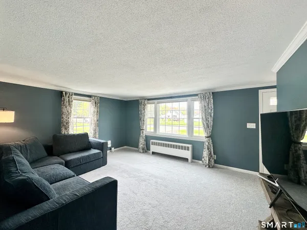 $339,900 | 220 South Elm Street, Windsor Locks, CT 06096