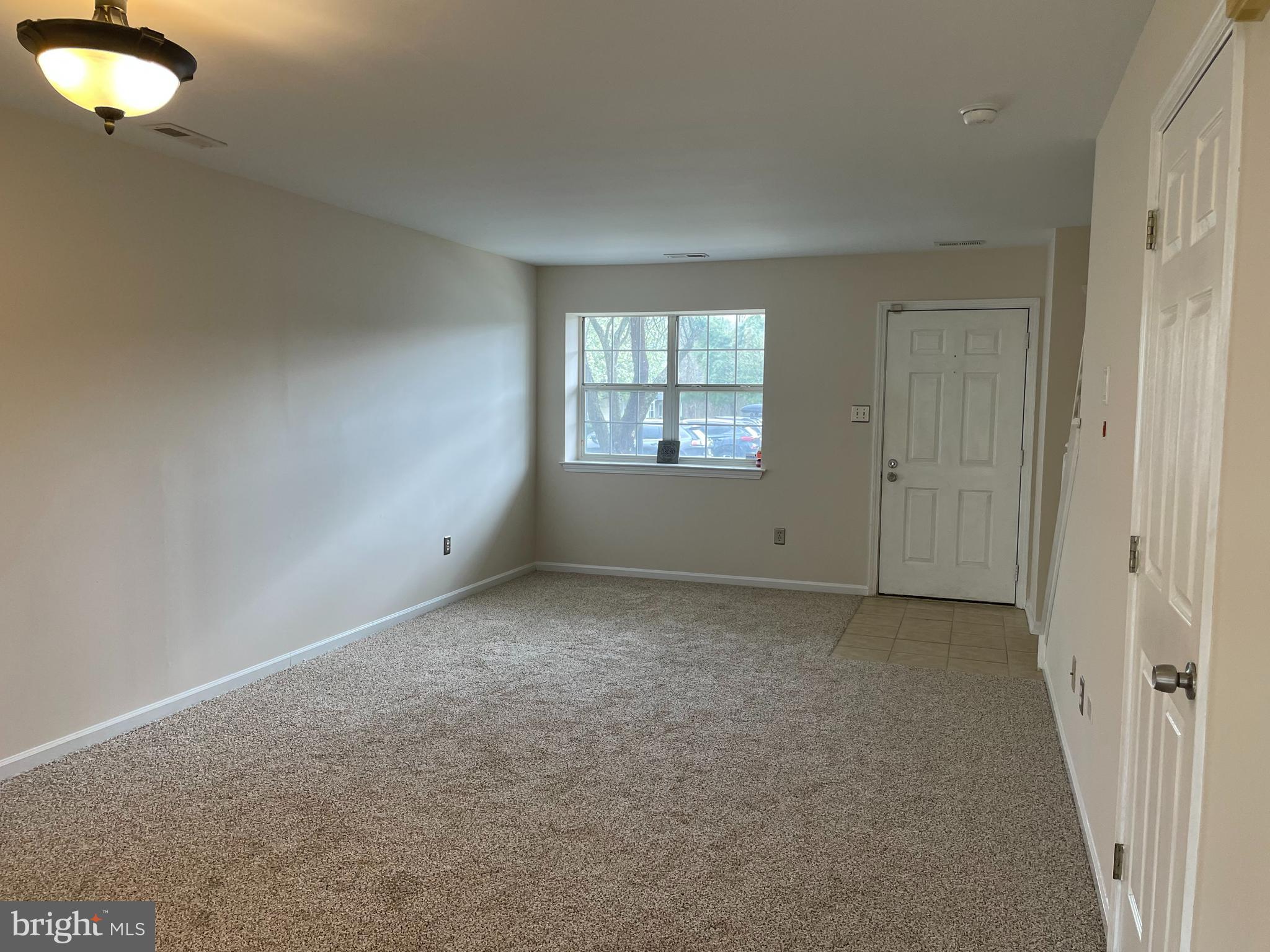 706 Rutland Court Sewell, NJ 08080 - Photo 4 of 20 Gallery Image 4