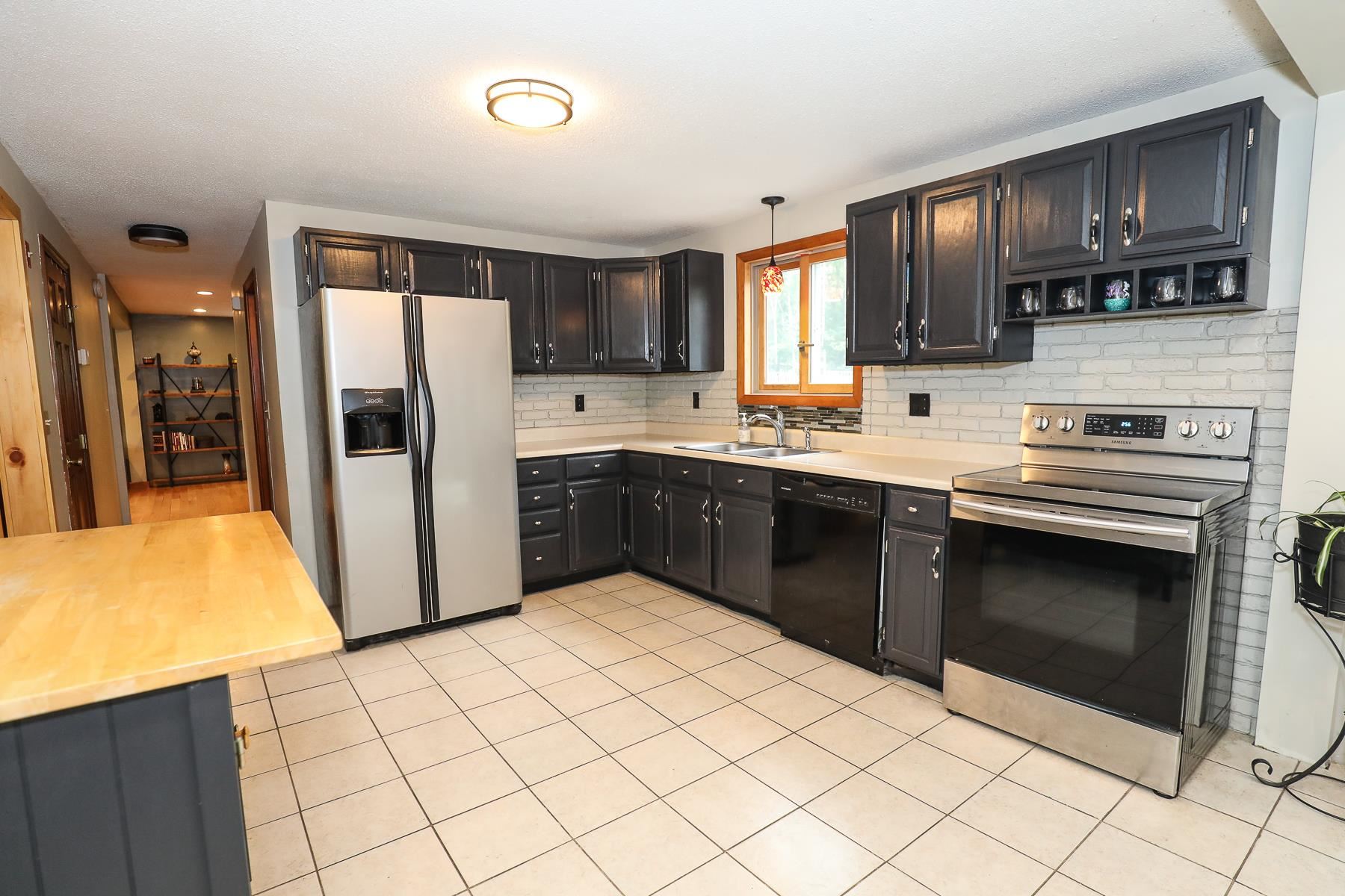 413 Lane Road Chester, NH 03036 - Photo 16 of 35