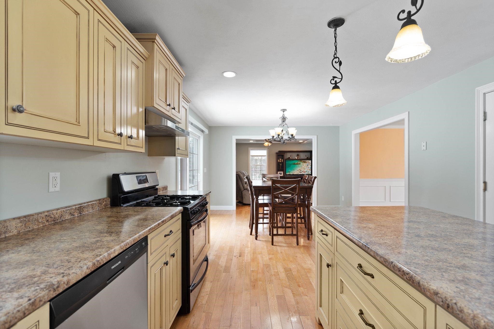 37 Jackman Ridge Road Windham, NH 03087 - Photo 8 of 27